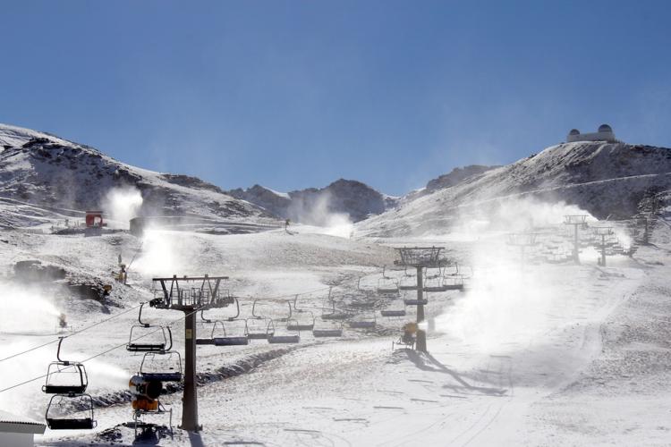 Los sistemas de nieve producida han arrancado este domingo.