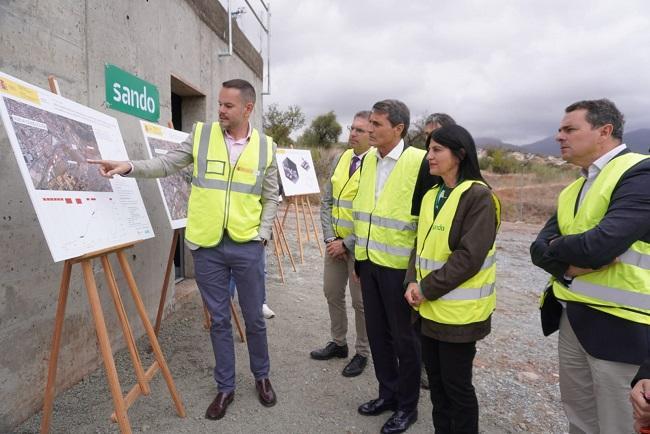 Pedro Fernández, en su visita este viernes a las obras.