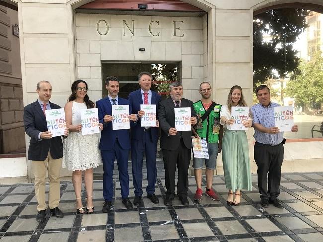 Responsables de la ONCE, este jueves en Granada. Responsables de la ONCE, este jueves en Granada.