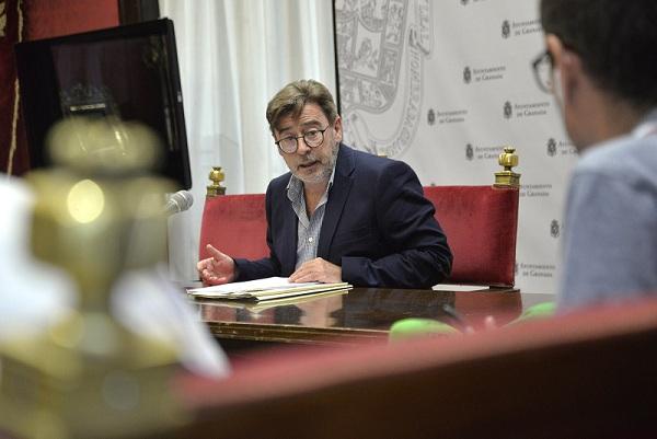 Baldomero Oliver, este lunes en rueda de prensa. 