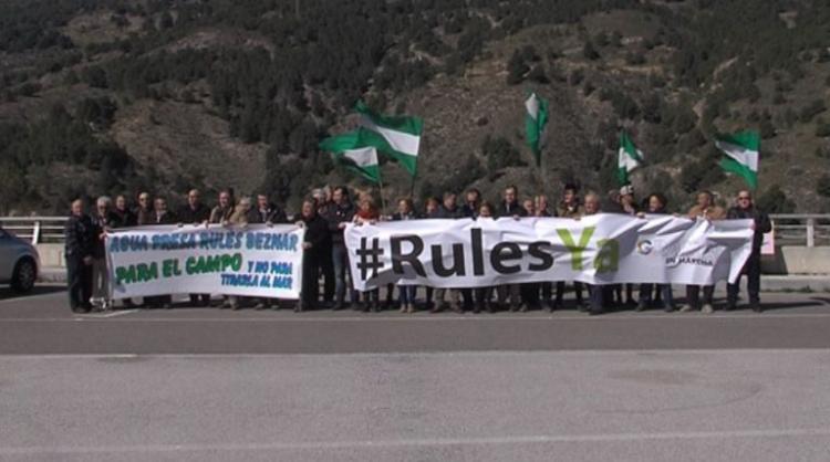 Concentración de Granada en Marcha en Rules el 28F de 2016.