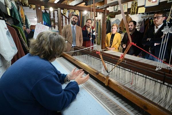 Visita a un telar de jarapas en Pampaneira.