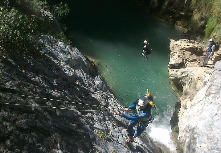 Barranquismo en río Verde, una experiencia única. 