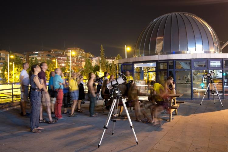Observación astronómica en el Parque de las Ciencias.