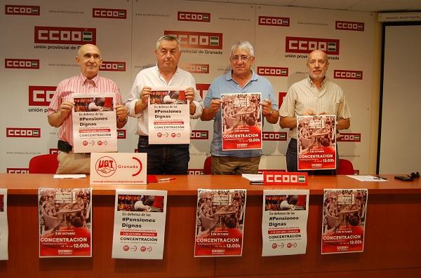 Los representantes de CCOO y UGT, este viernes en rueda de prensa.