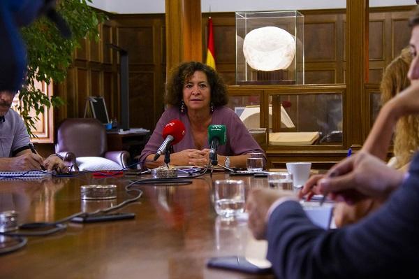 Pilar Aranda. Pilar Aranda.