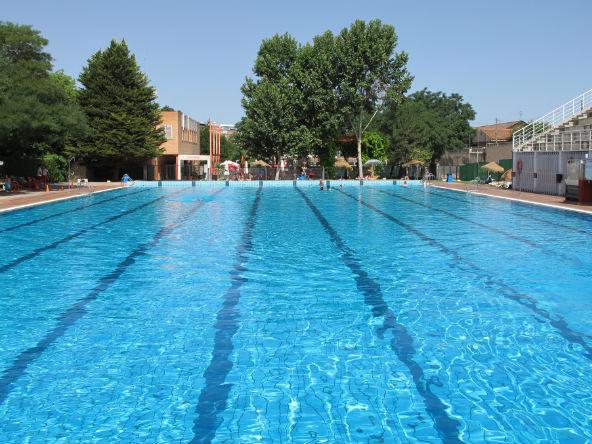 Piscina de Fuentenueva cuando estaba operativa hace un lustro.