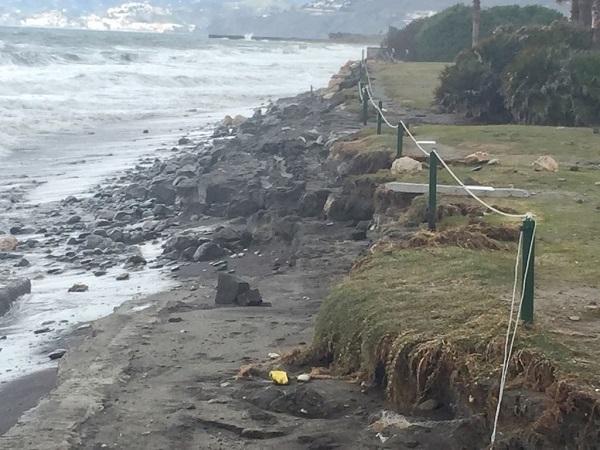 Imagen de archivo de daños de un temporal, en 2018, en Playa Granada. Imagen de archivo de daños de un temporal, en 2018, en Playa Granada.