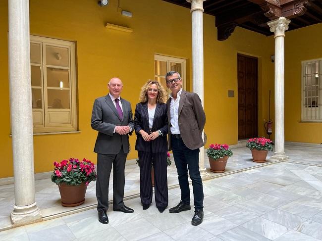 De izquierda a derecha, Antonio García, Marta Nievas y Juan Ramón Ferreira.