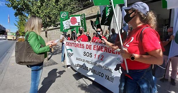 Protesta frente a la sede de la Junta, este jueves.