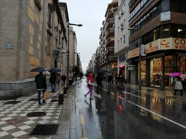 Recogidas, una de las calles comerciales más afectadas por los cierres de empresa.