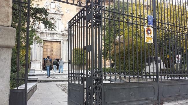 Sede del Rectorado de la UGR.