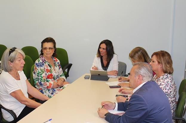 Encuentro de vecinos del Boquerón con concejales del PP.