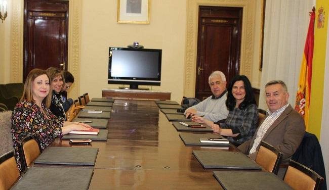 Reunión de COO y UGT con la subdelegada del Gobierno.