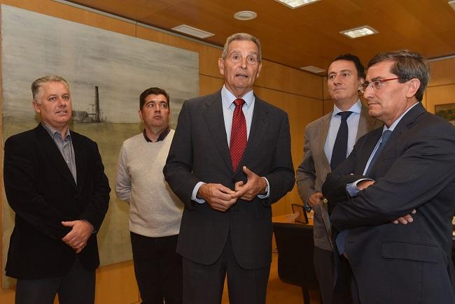Entrena se ha reunido con el acalde de Escúzar y el presidente del Parque Metropolitano.