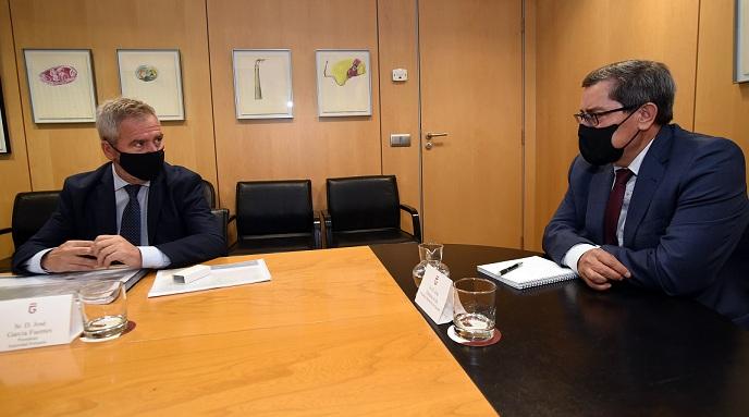 Reunión entre José García Fuentes y José Entrena Reunión de José Entrena con José García Fuentes.
