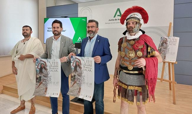 El delegado de Cultura y el alcalde de Salar, en la presentación de las jornadas.