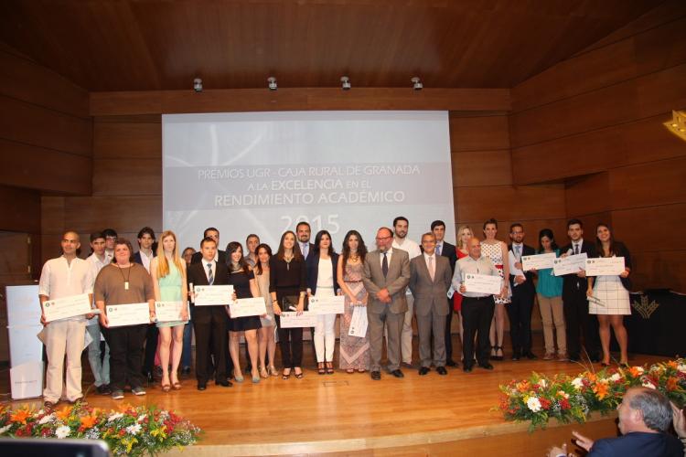 Los premiados posan al finalizar la ceremonia. 