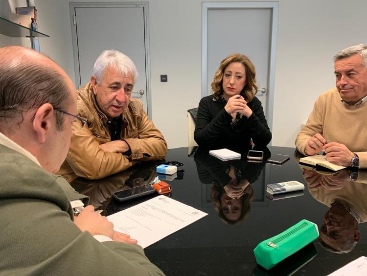 Un momento de la reunión con Sebastián Pérez. Un momento de la reunión con Sebastián Pérez.