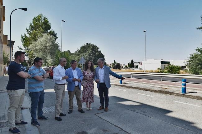 Entrena, en la visita a las obras de la vía en Santa Fe.