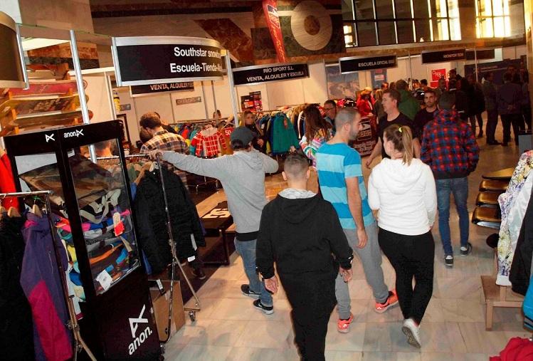 Una feria para los amantes del deporte blanco Un evento para los amantes del deporte blanco.