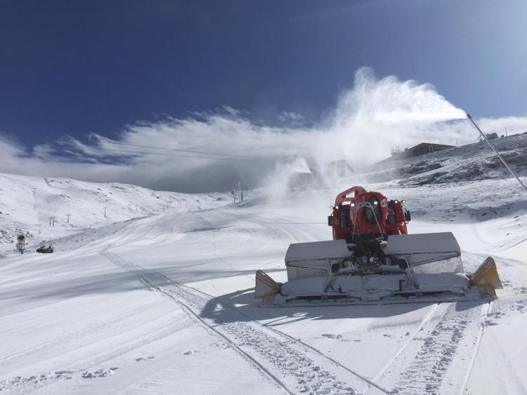 Cetursa trabaja ya en el acondicionamiento del área esquiable.