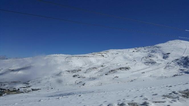 Espléndida imagen de Sierra Nevada este domingo.