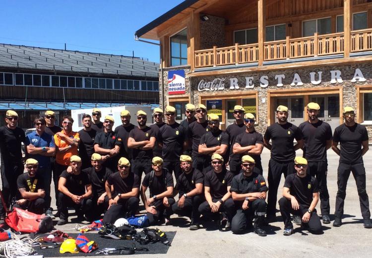 Foto de familia de la jornada en Sierra Nevada.