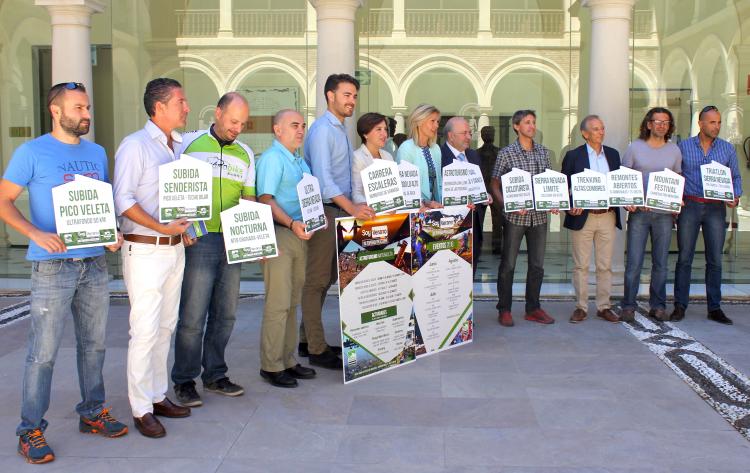 Carteles con las actividades veraniegas en Sierra Nevada. Carteles con las actividades veraniegas en Sierra Nevada.