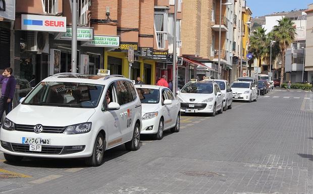 Taxis en Motril, en una foto de archivo.