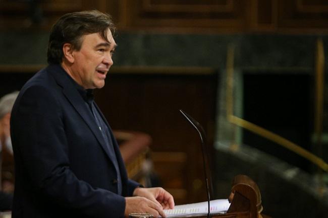 Tomás Guitarte, de Teruel existe, integrado en el G.P. Mixto, interviene en un pleno del Congreso. Tomás Guitarte, de Teruel Existe, integrado en el G.P. Mixto, interviene en un pleno del Congreso.
