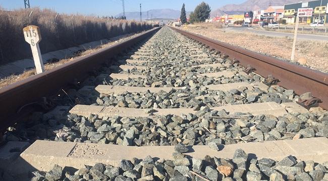 Mil días sin trenes por Granada.