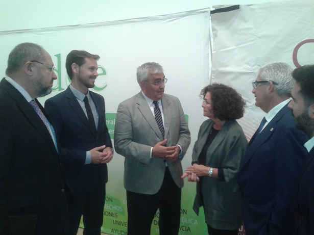 El consejero y la rectora, esta tarde en Granada. El consejero y la rectora, esta tarde en Granada.