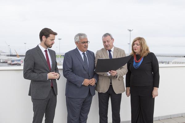 Visita del consejero de Economía al Puerto.