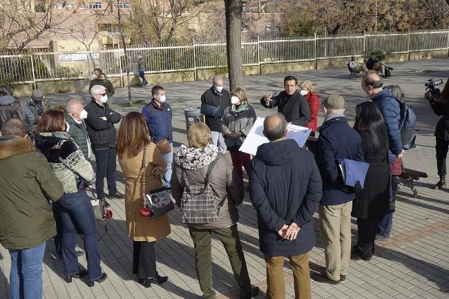 Reunión con vecinos del Distrito Genil.