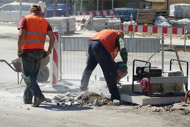 El personal de la construcción no tiene jornada intensiva desde el 18 de agosto.