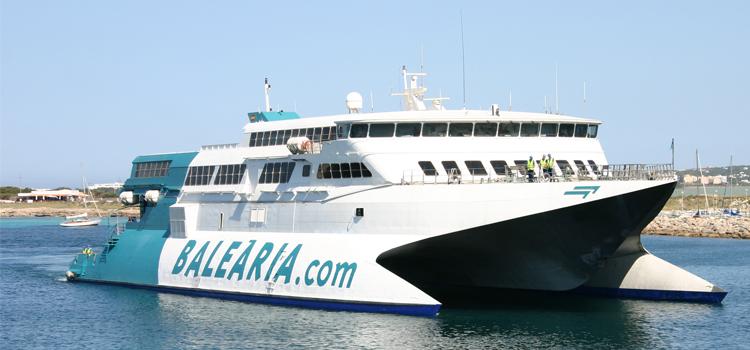 El ferry que operará con Motril es el 'fast Pinar'.