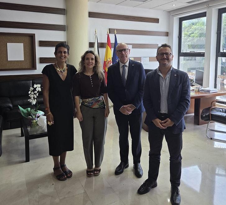 Encuentro entre UGR y autoridades de Ceuta. 