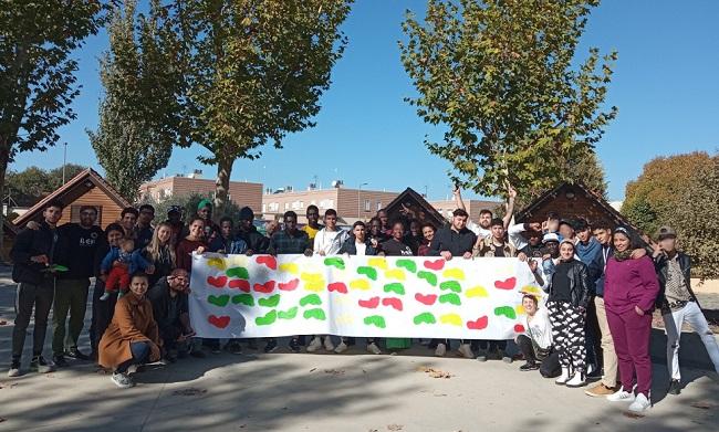 Participantes en el encuentro organizado por Farmamundi.