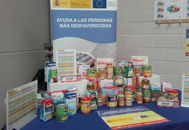 Muestra de alimentos que reparte la entidad social. 