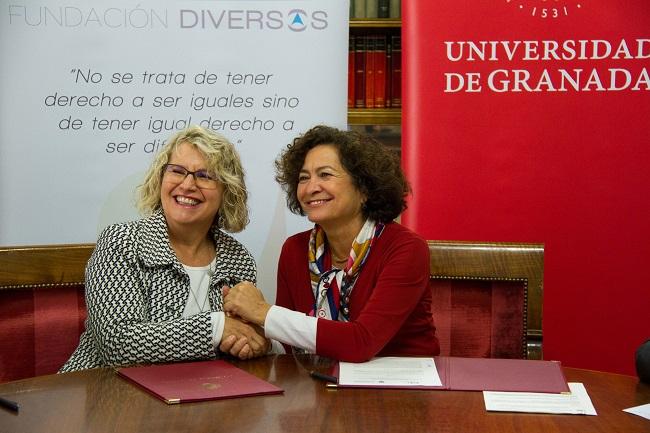 Carmen Verdejo, presidenta de la Fundación Diversos y Pilar Aranda, rectora de la Universidad de Granada.