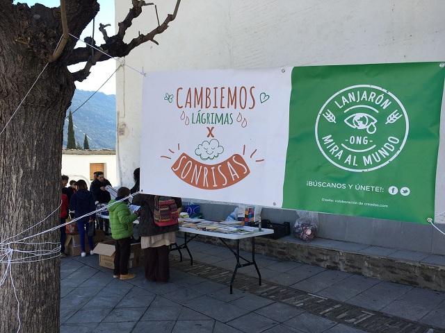 Mercadillo solidario en Bubión.