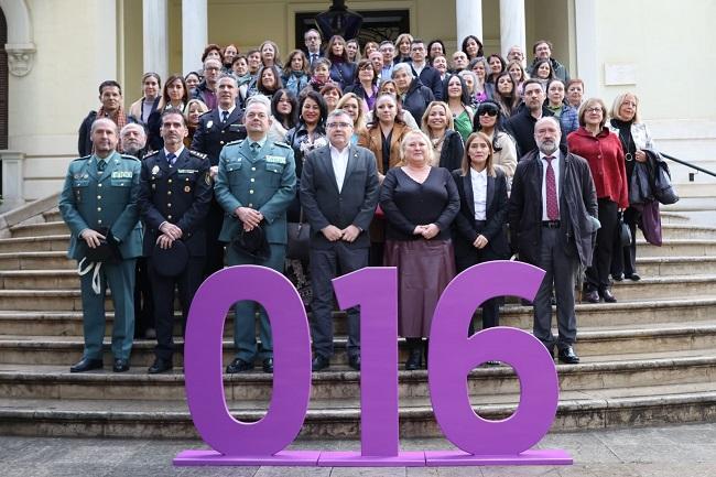 Concentración, este martes, en la Subdelegación del Gobierno.