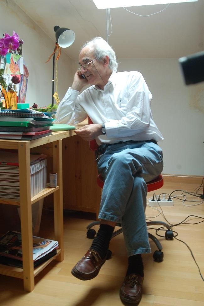 Bernabé López García, en su casa madrileña, en la entrevista realizada por Alfonso Martínez Foronda el 25 de abril de 2008.