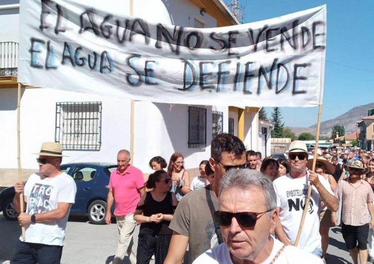 Manifestación este miércoles en Dúrcal contra la embotelladora autorizada por la Junta en Villamena.