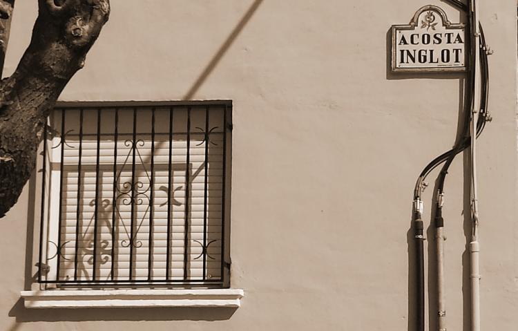 Calle de Granada dedicada a Acosta Inglot, alcalde franquista en 1941.