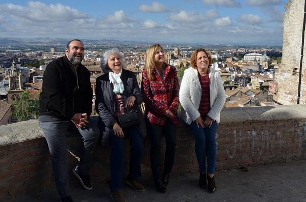 Carmen Lizárraga con Francisco Puentedura, María del Carmen Pérez y Lola Boloix.