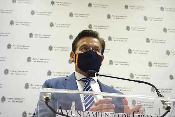 El alcalde, en una comparecencia ante los medios. 