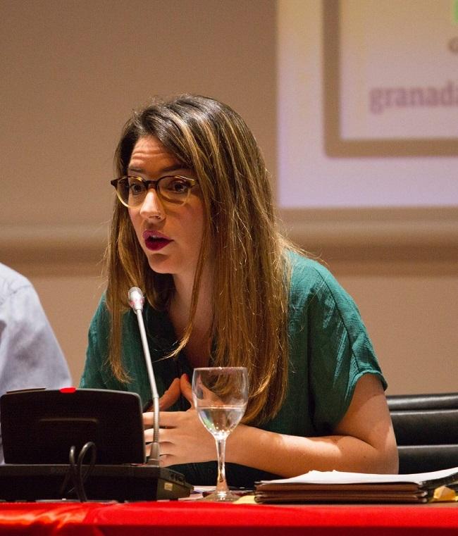 Ana Terrón. Ana Terrón.