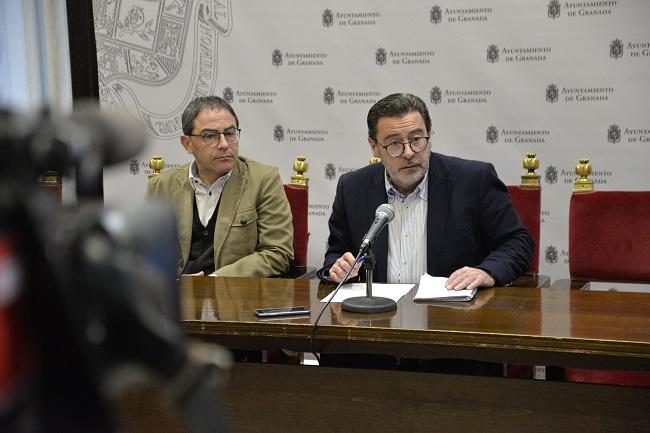 Baldomero Oliver y Miguel Ángel Fernández Madrid, este lunes en rueda de prensa. Baldomero Oliver y Miguel Ángel Fernández Madrid, este lunes en rueda de prensa.